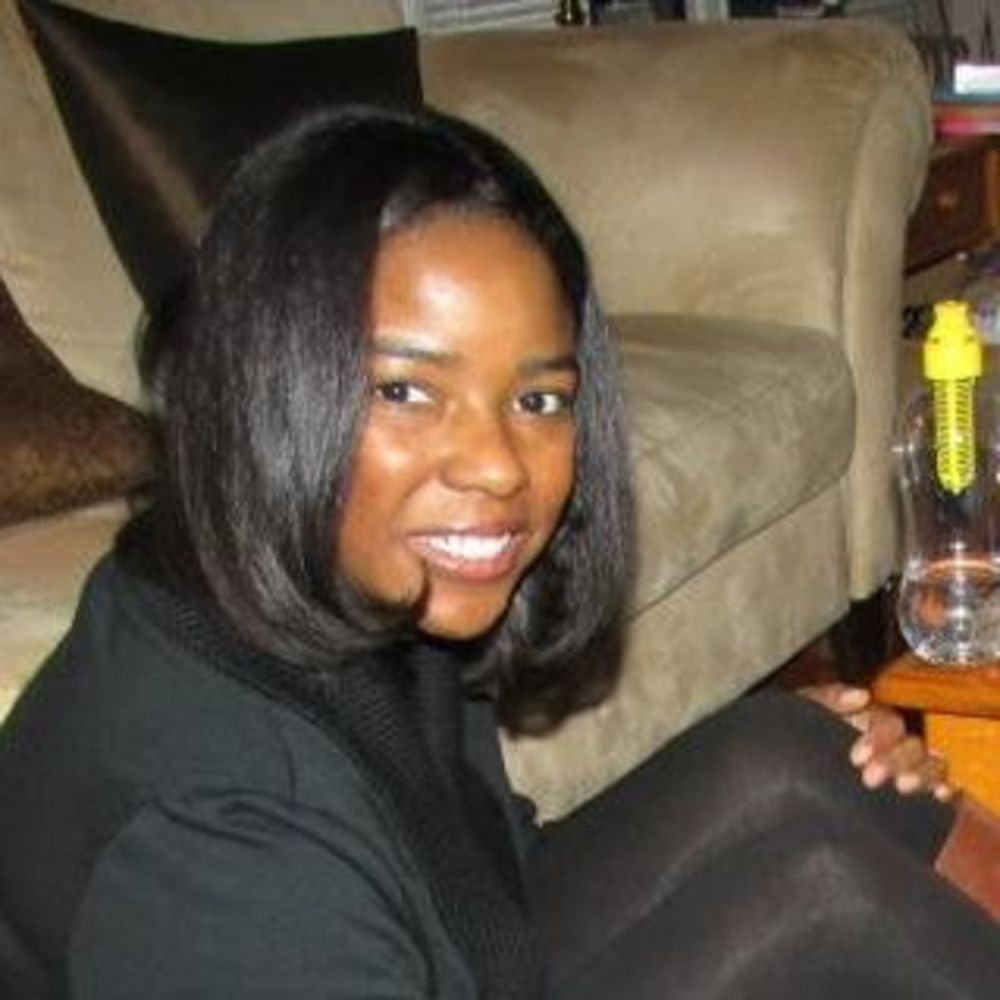 Meet your Posher, Lauren